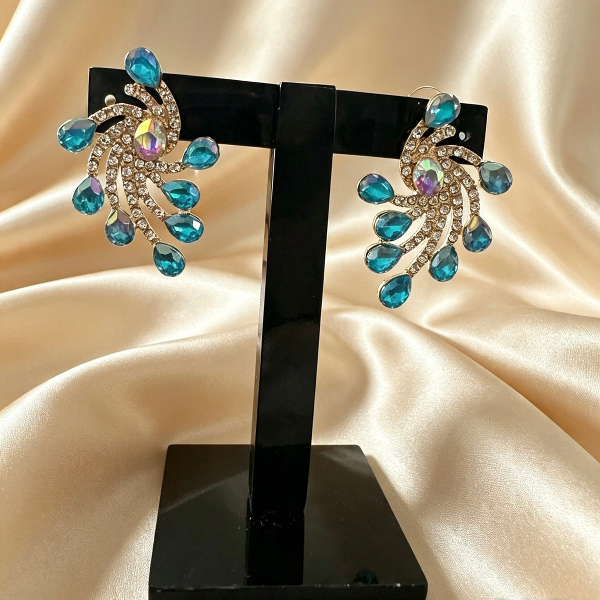 Jhumki, Dangle & Drop Earring Collection